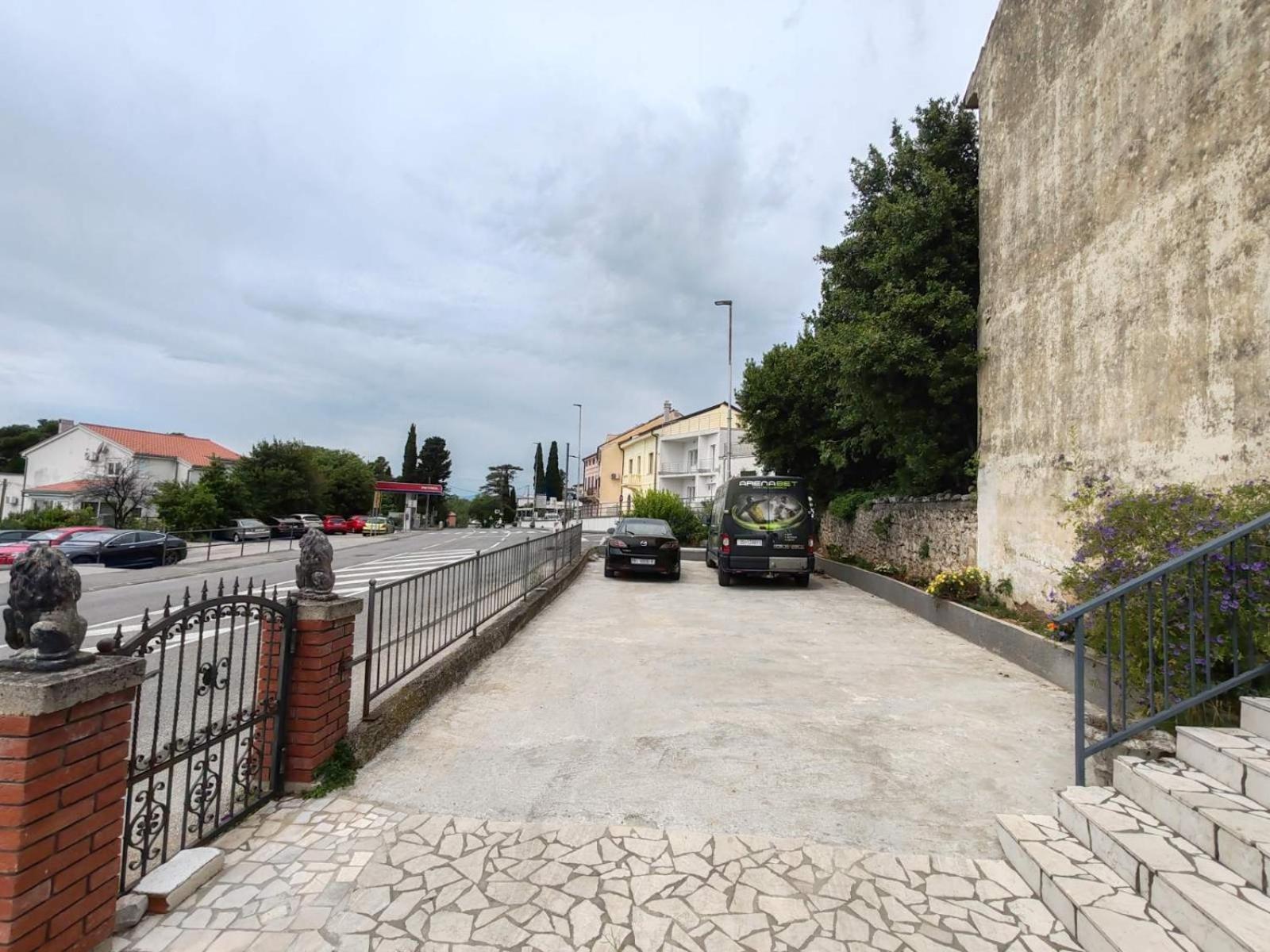 קריקווניצה Knezevic Apartments מראה חיצוני תמונה